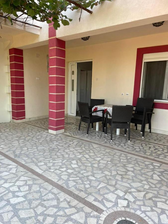 Villa Nilic Bar Luaran gambar